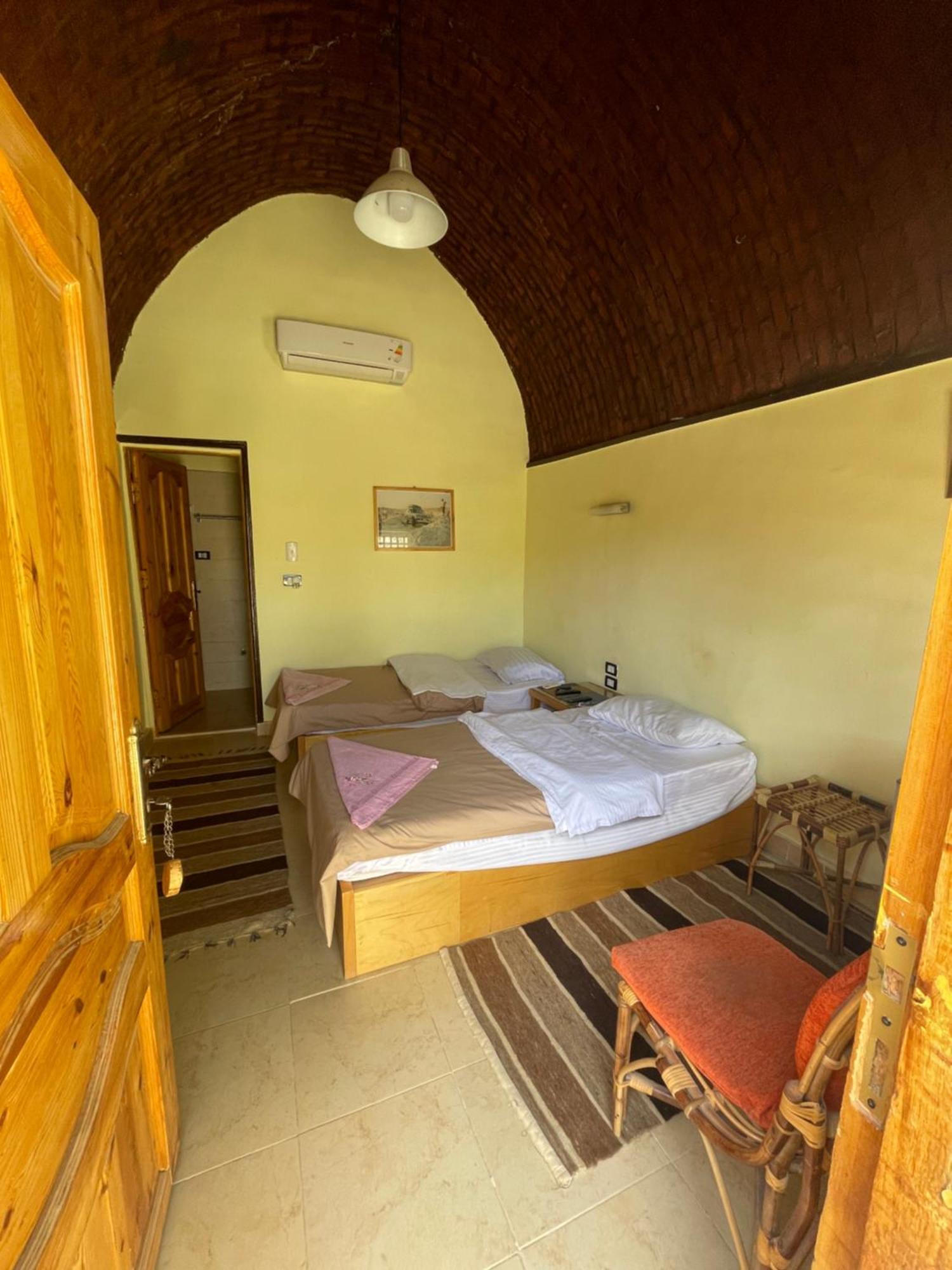 Hotel Safari Camp Bahariya Oasis à Bawati Extérieur photo